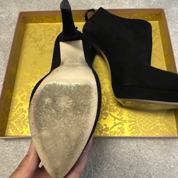 Size 38 Miu Miu suede booties - Picture 3 of 5